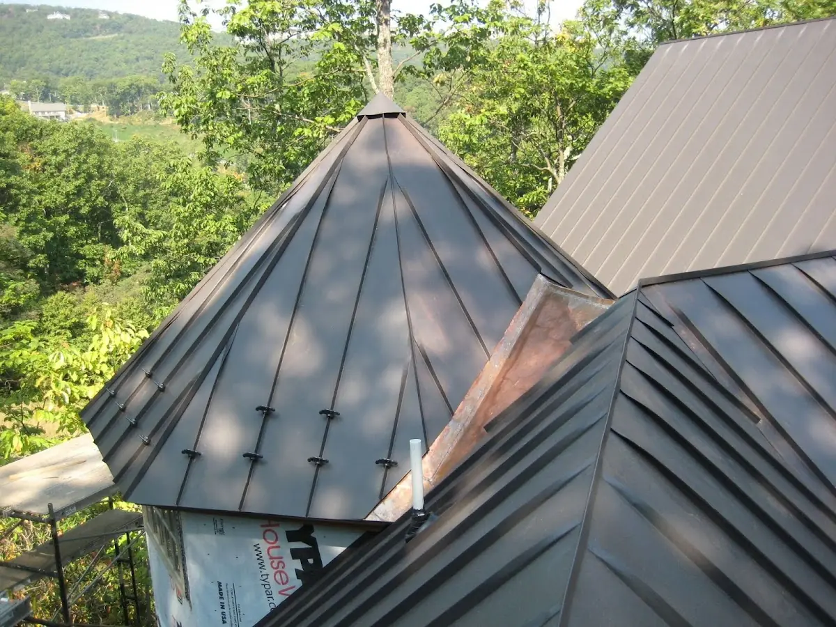Professional Roof Tarp Installation by Craftsman Roofing in Oak Land